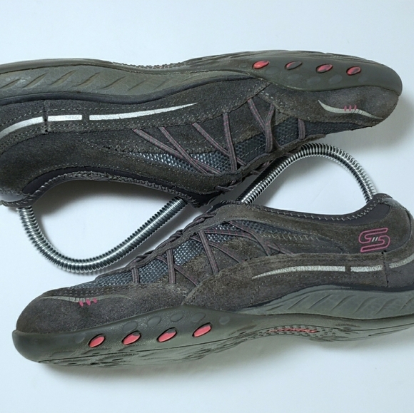 Skechers Leather Slipon Sneakers Walking Shoes - Picture 3 of 6